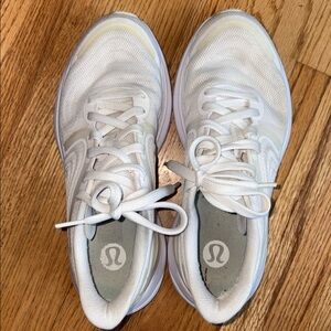 Lululemon 8.5 Women's White Athletic Shoes